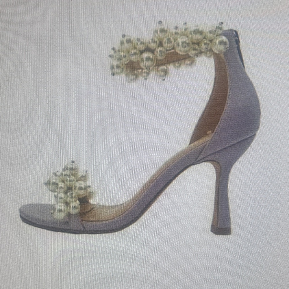 New Lauren Lorraine Fiesta Elegant Pearl-Embellished Heels. Violet.  8.5